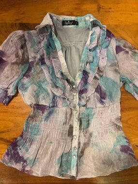 Spicy Ruffle Button-Front Blouse in Lavender & Teal